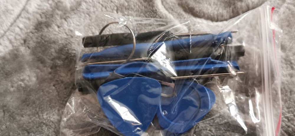 Zestaw narzędzi do naprawy telefonu