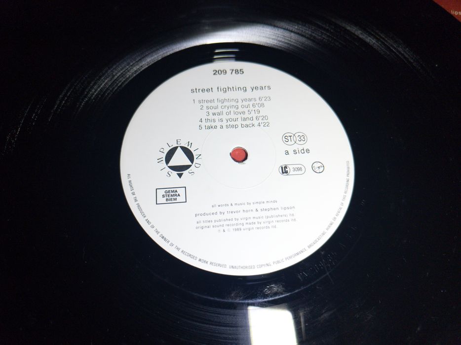 Simple Minds_street fighting years