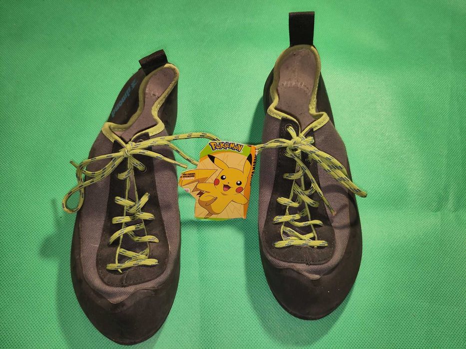 Buty wspinaczkowe SIMOND rozmiar 40 długość wkładki 25,5cm stan bardzo dobry