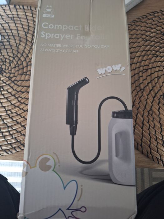 Przenośny akumulatorowy bidet