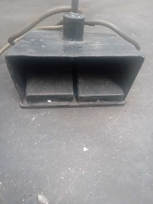 Pedal eletrico duplo, indicando para máquinas hidráulicas , prensas hidráulicas,