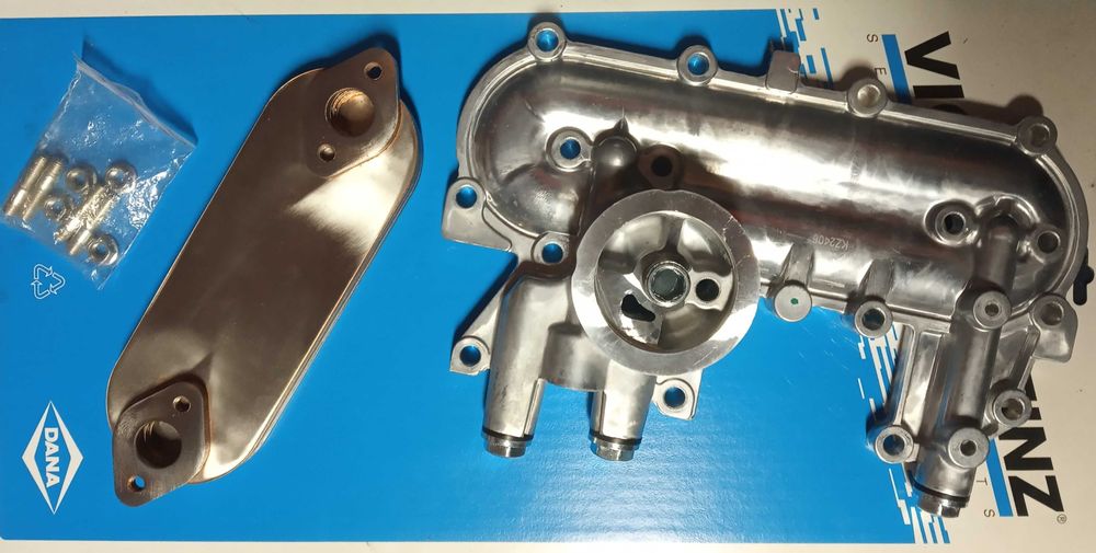 Radiador Óleo Toyota Hilux Hiace Dyna Land Cruiser (Permutador)