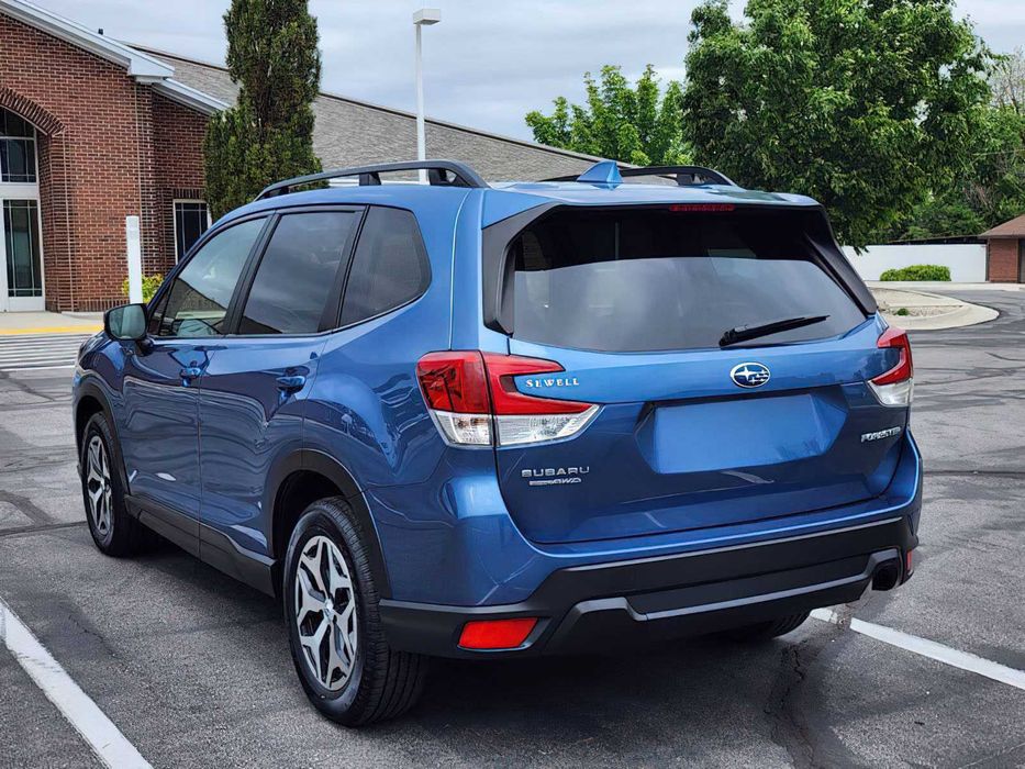 Subaru Forester Premium      2022