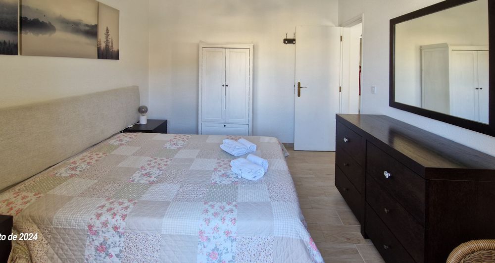 Alugo APARTAMENTO T1 a professor