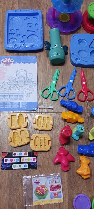Play Doh - mega zestaw mega ciastoliny - ponad 100 elementów + gratisy