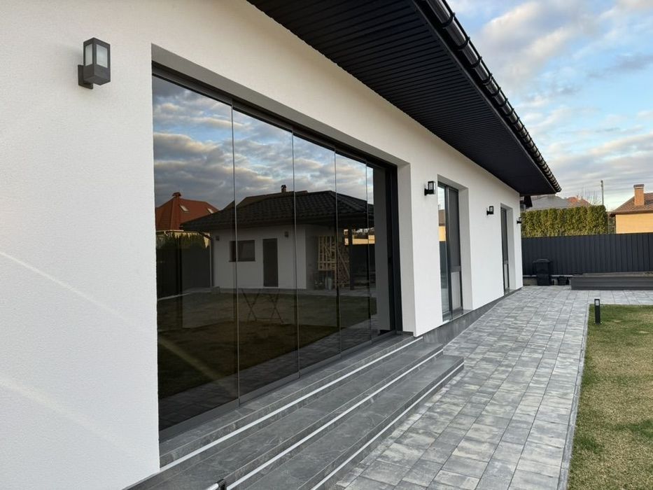 Вікна,  двері, балкони, веранди.