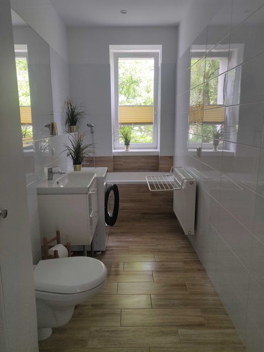 Wynajmę 61 m²/ 2 pokoje/ bez umeblowania - Więcej