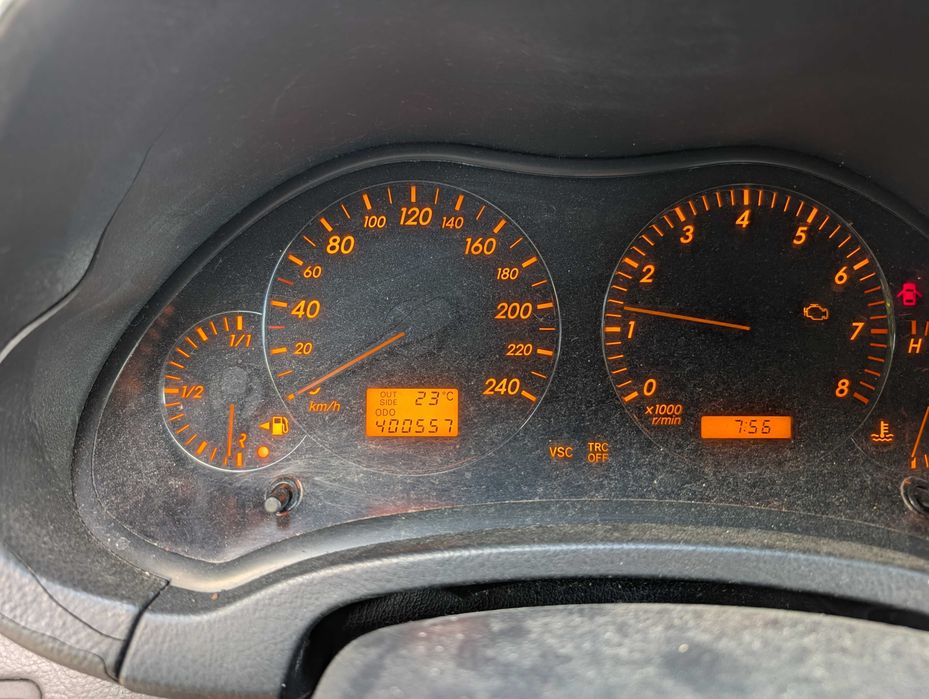 Toyota awensis 2004 benzyna gaz