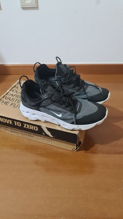 Sapatilhas Nike React Live