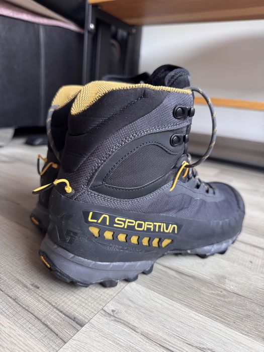 La Sportiva TXS GTX (Carbon/Bamboo) – Rozmiar 43 | Stan IDEALNY, jak nowe!