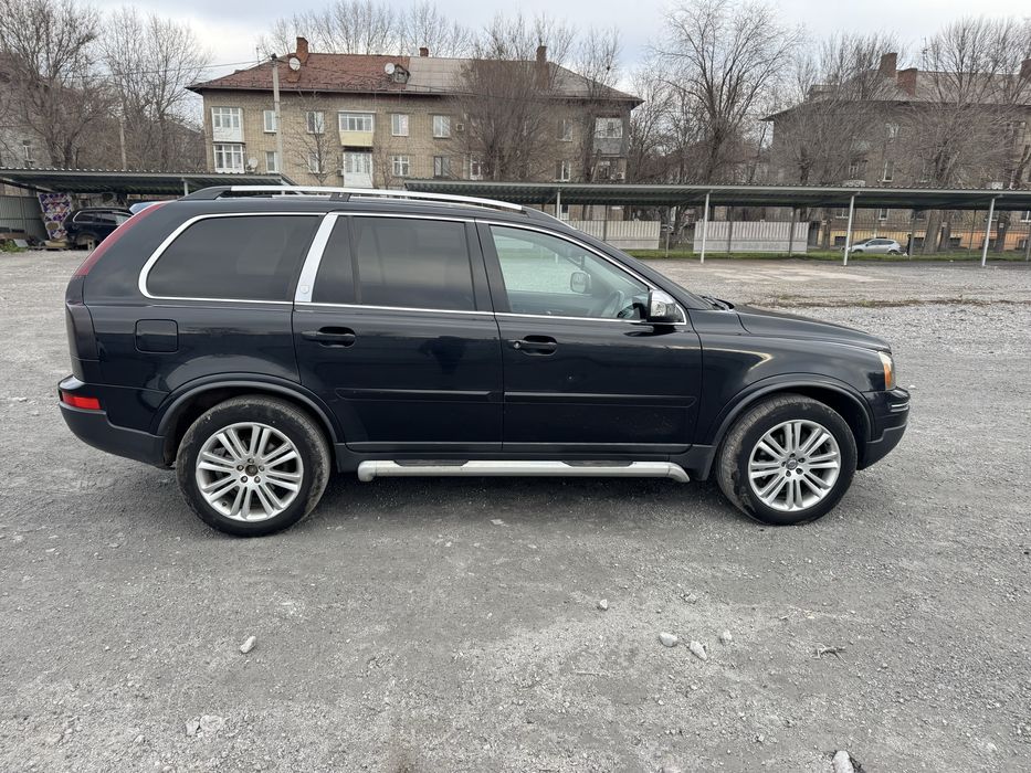 В розборі Вольво хс90 2011 року 2.4 дизель