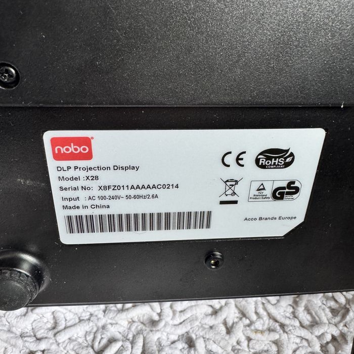 Projektor Nobo X28