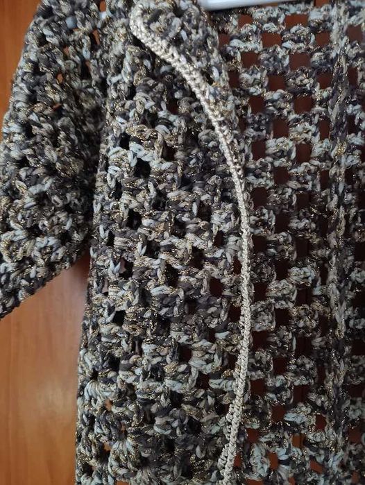 Casaquinho em croché