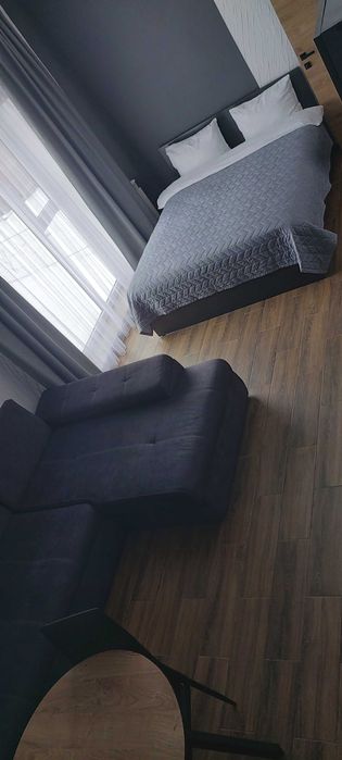 Кімната-студія подобово з власною кухнею