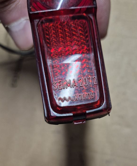 Lampka rowerowa tylna retro