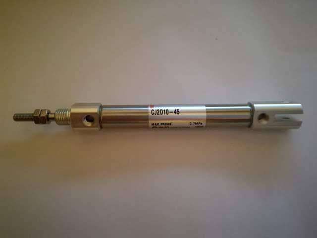 Cilindro Smc CJ2KB16-45Z + CJ2KL16-45Z + CJ2D10-45