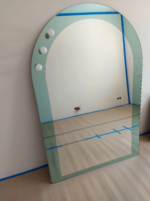 Lustro z oświetleniem - duże