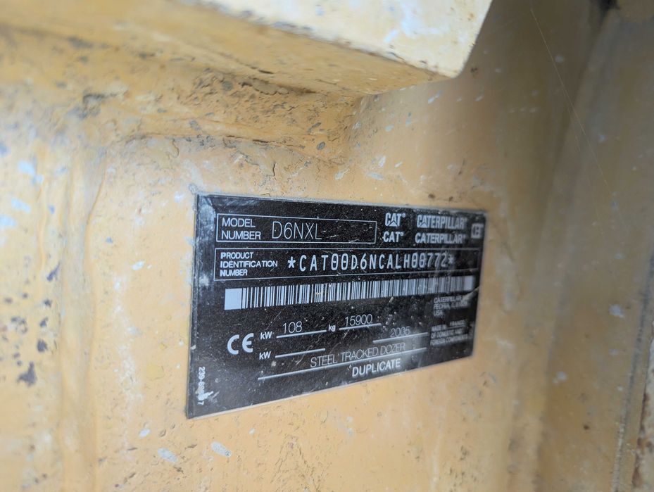 Spycharka gąsienicowa CAT D6 NXL