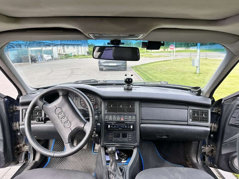 Продам Ауди 80 б4