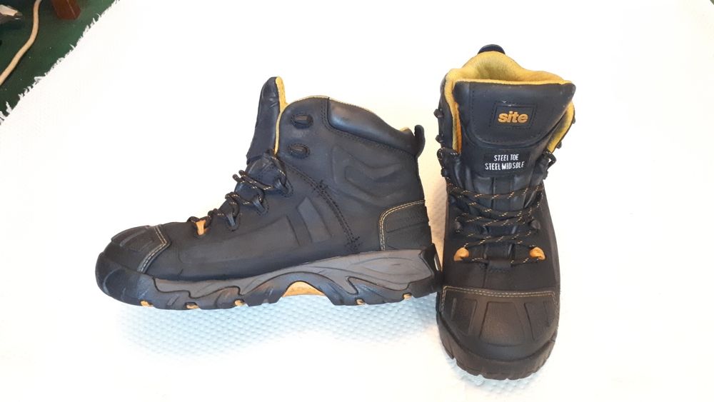 Ботинки мужские рабочие.