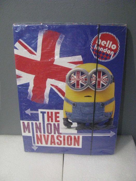 Zestaw  3 teczek A4 szkolnych z gumką Lewandowski-i collect-minionki