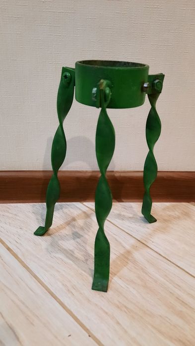 Подставка под ёлку