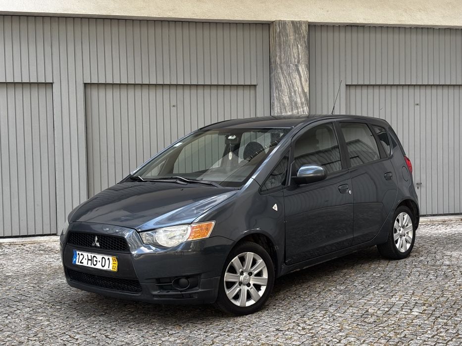Mitsubishi Colt 1.1 Invite | 98.000 km | AC | Muito Estimado