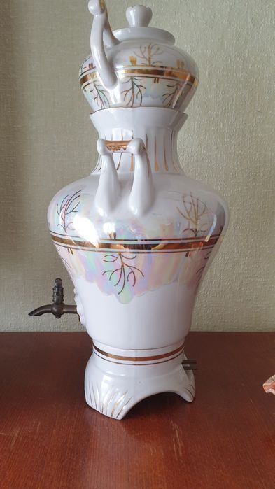 Самовар фарфоровый