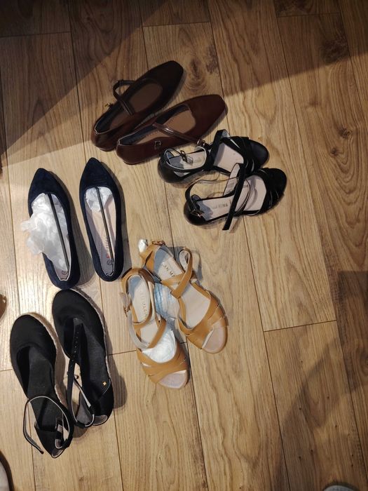 Nowe buty, różne rodzaje