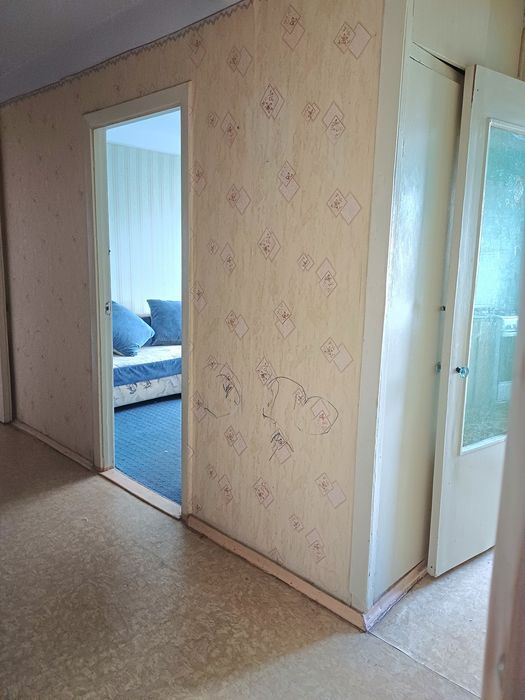 Продажа свободной 3х кв. 5/9. Ул. Кутузова / Безручко..