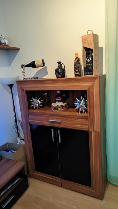 Sala completa em bom estado