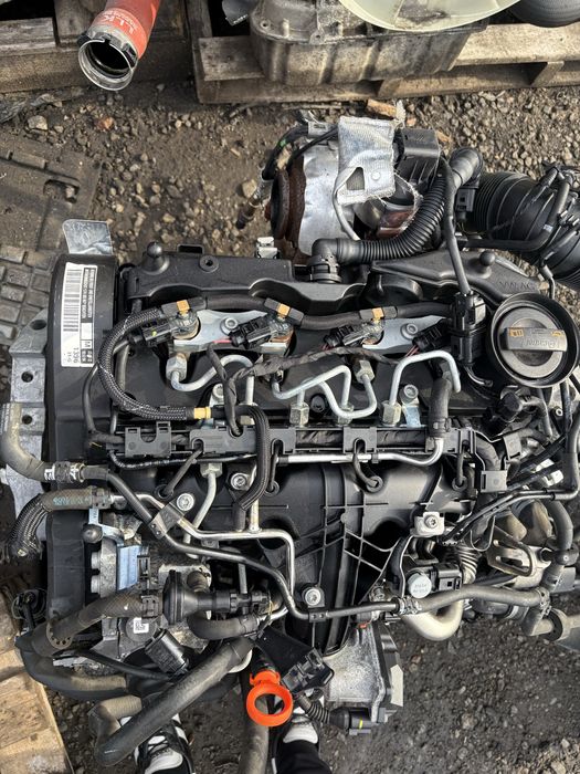 Мотор двигатель двигун VAG vw skoda audi 2.0 tdi CFH CFF