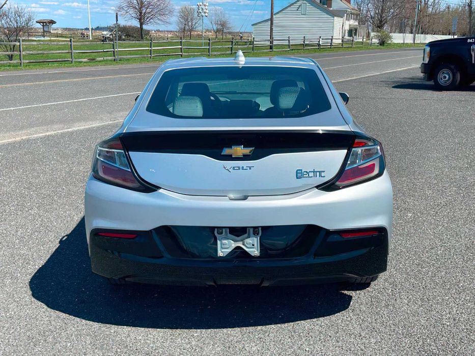 Chevrolet Volt LT      2016