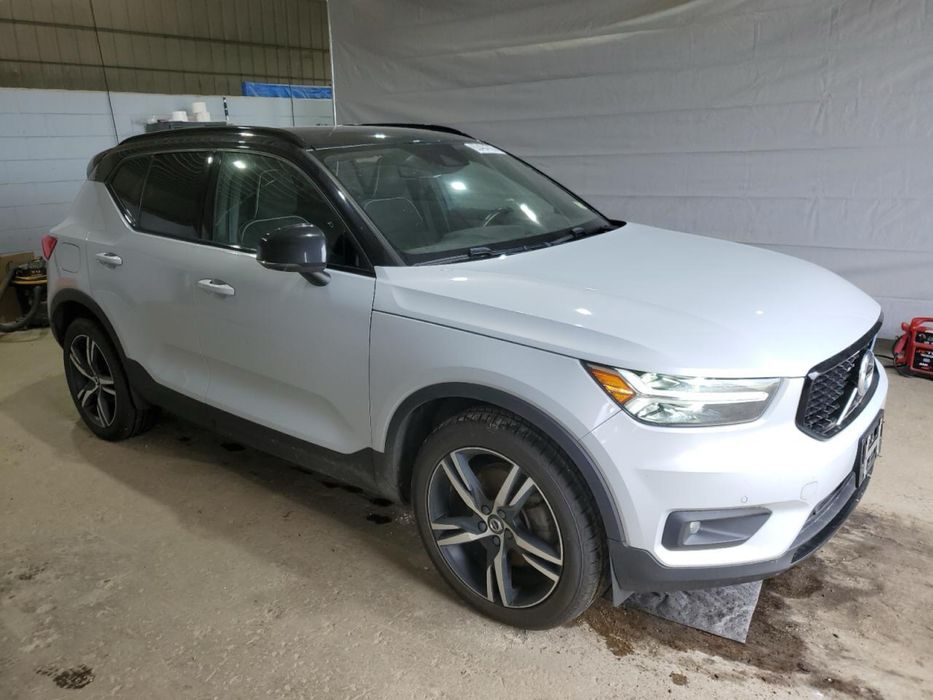 Четверть Volvo XC40 Задня Права Ліва Крило 729 Розборка Вольво ХС40