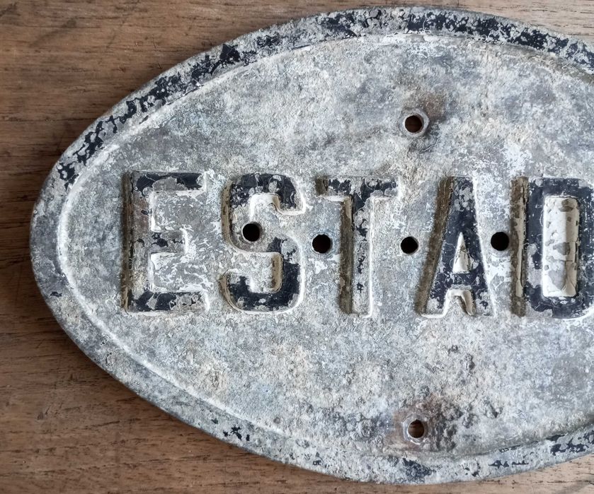 Antiga placa chapa "Estado"