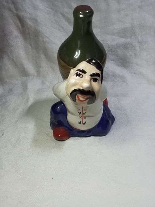 Штоф парцеляна Кумедний козак