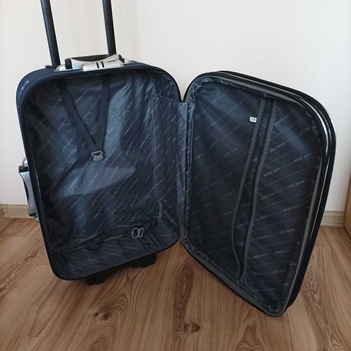 Duża walizka podróżna na kółkach + kuferek Globtroter