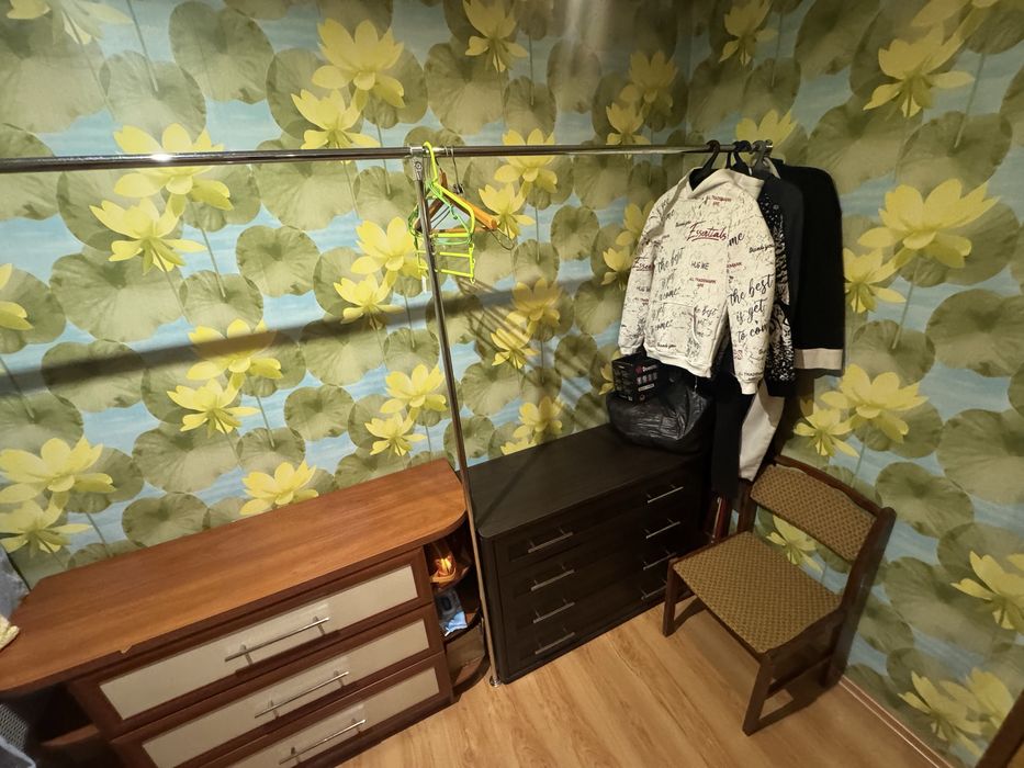 Продам чястину будинку з окремим подвірʼям