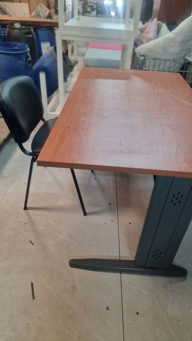 Moveis cadeiras secretárias para escritório varios moveis