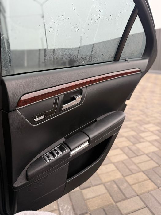 Продається Mercedes-Benz S-Class 2008 року