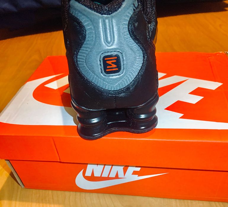 Nike Shox nova..