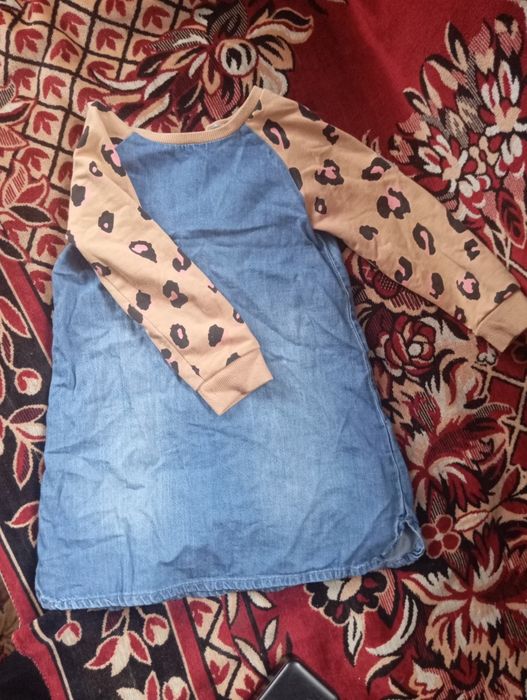 Продам дитячий одяг