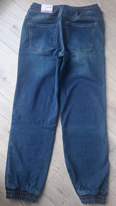 Jeansy jogger nowe 152 ocieplane