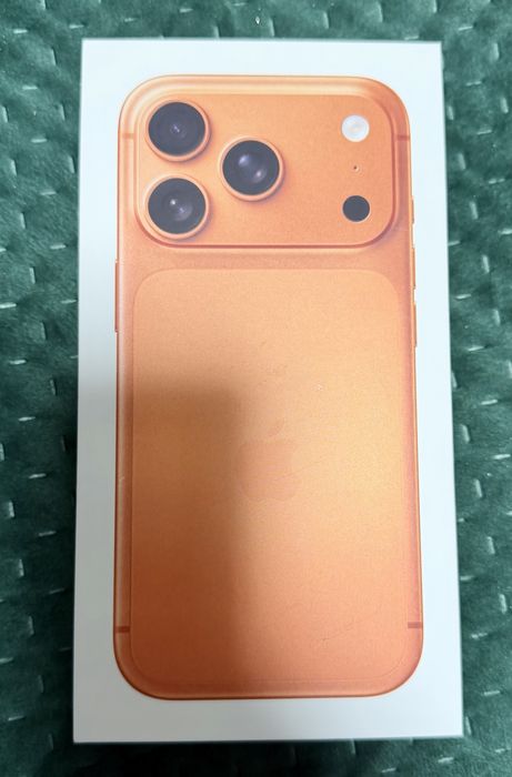 Продам iPhone 17 Pro 256gb. Офіційний