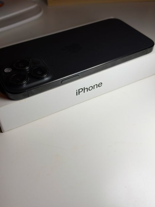 IPhone 15 PRO MAX black titanum