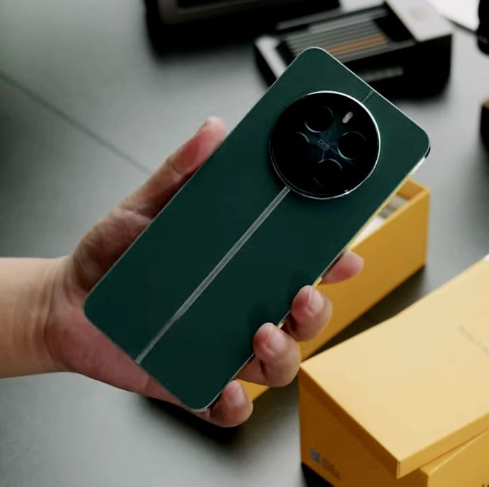 Realme 12 Plus 5G 12 Gb 512 G MP Sony LYT600 +2 Capas oferta Novíssimo