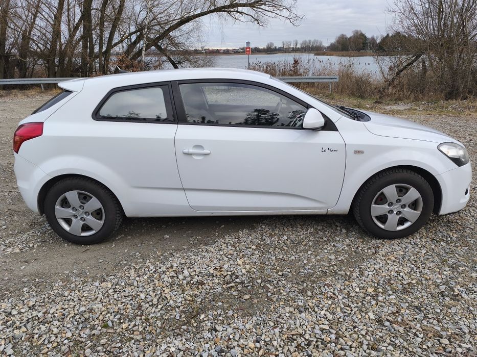 KIA PROCEED 2008 rok