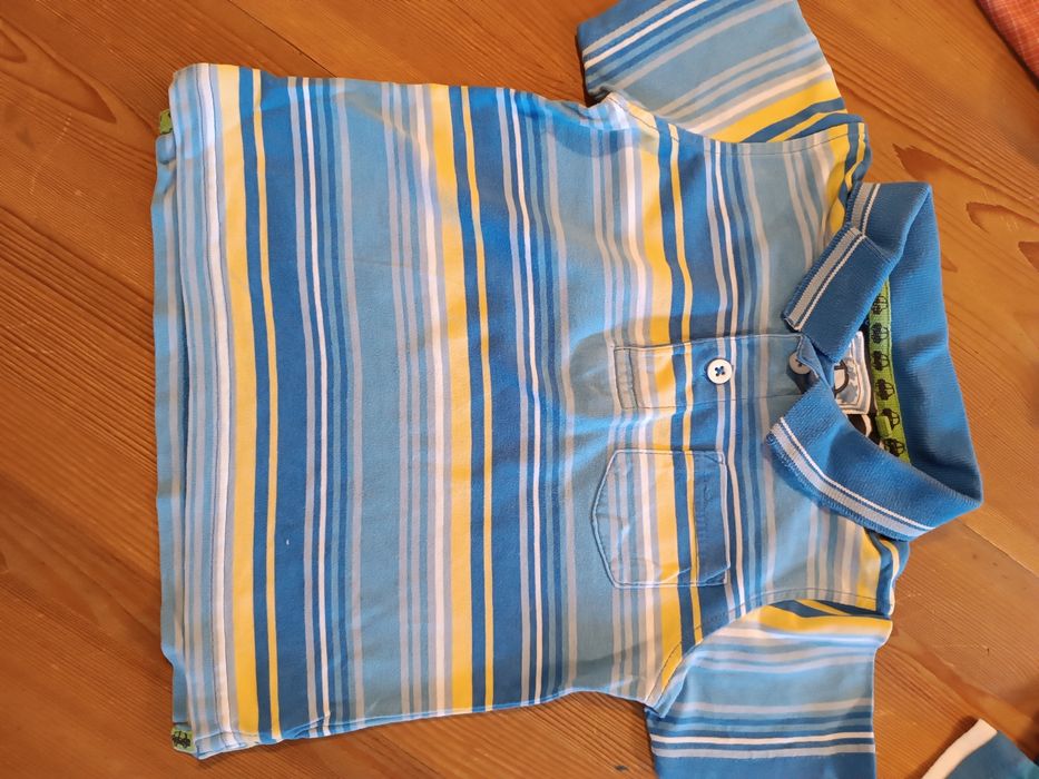 2 koszulki z kołnierzykiem dla dzieci