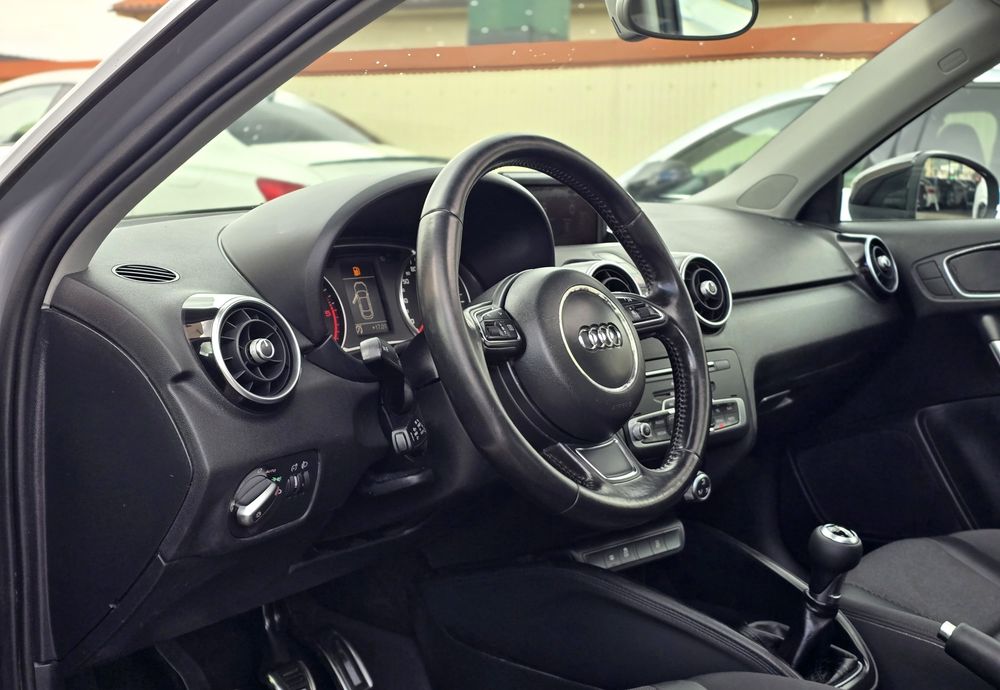 Audi A1 8X S Line 1.6Tdi 105Cv