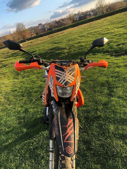 Продам мотоцикл в хорошому стані GEON X-ROAD 250